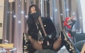 套路直播视频【靴嘉倪】长靴威严S重度sp专场