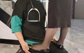 套路直播视频【辣姐S】高跟踩踏暴力耳光/塞口球/吃丝袜/人体家具