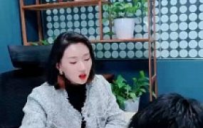 套路直播视频【潘妮女王】白领惩罚下属/鞭子抽/脚碾压狗脸/拧耳朵