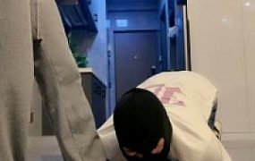 套路直播视频【惜沫】强制圣水/原味白袜气味羞辱/遛狗转胯