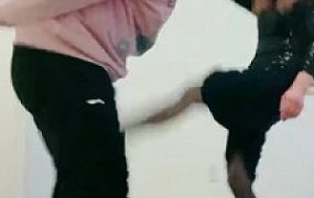 套路直播视频【安静大大】来自母女S的暴力虐待