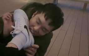 套路直播视频【桃幼幼】夜跑女神户外调-舔脏鞋/骑马/嘴塞袜子关狗笼