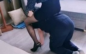 套路直播视频【玖儿】黑丝高跟御姐骑马/舔脏鞋/碾压喂食