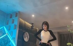 套路直播视频【简一】剧情-师兄的沦陷-及膝袜踩踏/深喉/闻运动鞋/舔脚趾