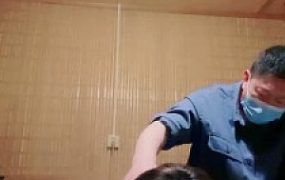 套路直播视频【艾琳】双S-开发沐足店技师做S-踩踏【下】