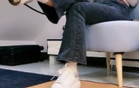 套路直播视频【嘉妮S】夜跑后原味白袜鞋袜辱狗