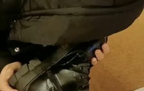 套路直播视频【宝宝S】开发闺蜜做狗-舔脏鞋/闻舔白袜