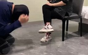 套路直播视频【彼岸花S】重度鞭打运动鞋踩踏刑虐