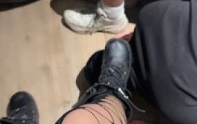 套路直播视频【可爱S】双S-靴子+运动鞋/棉袜脚捂狗脸