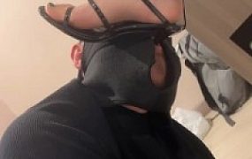 套路直播视频【伊莉】超臭原味白棉袜捂狗/高跟踩狗爪