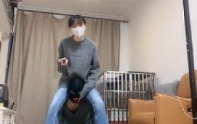 套路直播视频【暴力美学】面试圈养奴-骑马转胯-小白鞋踢裆-白棉袜塞嘴