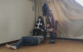 套路直播视频【最抗揍M】双S-洛丽塔踢踹-踩踏骑马