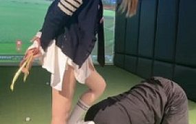 套路直播视频【斯羽】健身女神小白鞋白袜强制闻舔