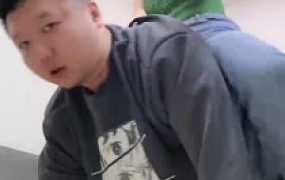 套路直播视频【素人星探】骑马遛狗/高跟肉丝踩踏/虐乳臭脚捂脸窒息