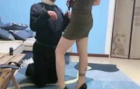 【领主老大】高跟肉丝腿绞窒息/白棉袜诱惑深喉/开口器强制喂圣水