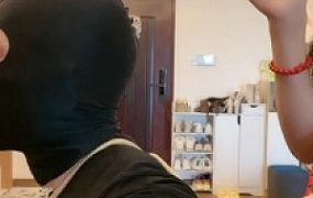 【奈奈生】白袜塞嘴重度刑-烟烫刻字/鞭打/耳光抽小白鞋踩