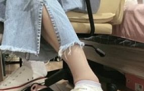 【漫漫】帆布鞋白袜+裸足凉鞋踩脚垫