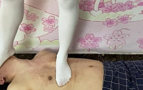 【兔粉粉】白丝的蹂躏