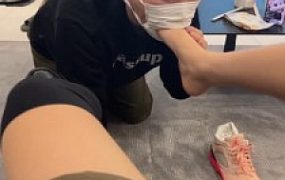 【茶茶】双S-运动鞋白棉袜+黑棉袜气味羞辱-喝圣水【双视角版】bf27169