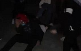 【精神小妹】户外超重度-深夜被4S精神小妹爆踹