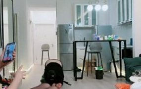 【芷晴】黑丝女郎诱惑-鞭打/全体重踩/电击/捆绑