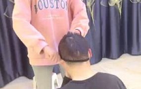 【依依子】高中生重度踢裆/耳光/踩踏喂食