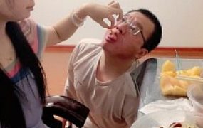 【申小悦】家奴伺候吃饭喂食/升水