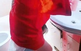 【梦幻大大】母畜睡前生活化伺候