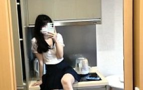 【Yuki】萝莉主小白鞋白丝-踩踏/掐脖窒息/反绑鞭打