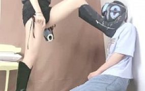 【小劳拉】长靴御姐反绑奶狗重度踢打暴揍