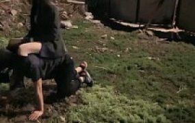 【音洛】长靴S深夜户外遛狗-捆绑虐打/舔泥巴鞋/骑马爬行