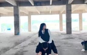 【绝美双主】双S户外调-全体重踩踏/抽打/喂口水