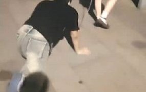 【欣欣】深夜户外调-狗链遛狗爬行/骑脖子/吃袜子转胯【完整版】