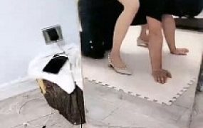 【辉夜】御姐范骑马转胯/虐乳踩踏碾压/喝圣水