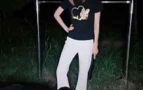 【小笑魔】户外玩双狗-闻鞋踩踏/sp/转胯喂圣水/绳子遛狗