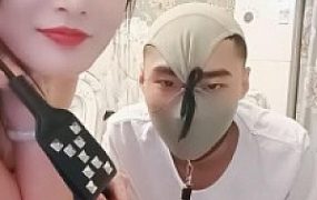 【方也】夜店女神诱惑18岁弟弟当狗