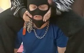 【绝美双主】学生双S暴力踩跺踢踹/骑马/踢裆/黑丝脚喂酸奶和升水