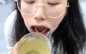 【橙宝】母畜-强制开口器/灌圣水/掐脸/品尝高跟/圣水泡面