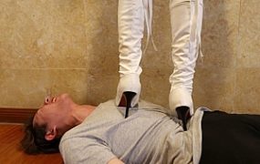 『奴隶岛』—麦可颂老板玩弄男下属 k754361564-230616