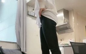 【调教视频】【辣妈】瑜伽裤S-重度揪耳朵/耳光抽