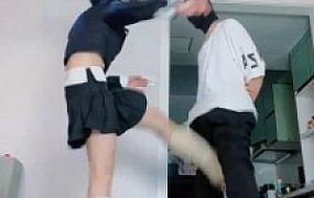 【亦瞳】长靴重度连环踢裆