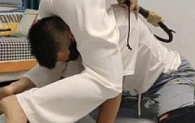 【辣姐】马具骑乘鞭打/骑着擦地/鞭打/深喉耳光/舔脚