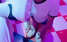 【爱神】KTV母畜-舔小白鞋白袜/吃呕吐物