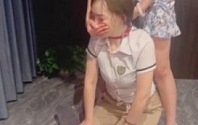 【橘子没熟】素人技师-奴下奴-互掐脖子/舔高跟脚趾缝