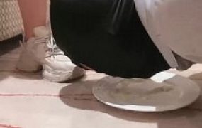 【梦樱】白鞋棉袜-骑马/耳光/罚跪头顶物品/踩踏喂食