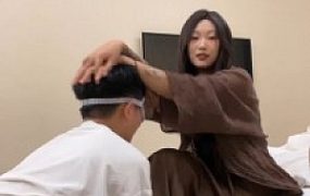 【陈S陈】纹身女神-耳光抽/白袜裸足闻舔/脚插嘴