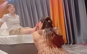 【橘子没熟】素人首次体验-清理工作一天的酸臭脚