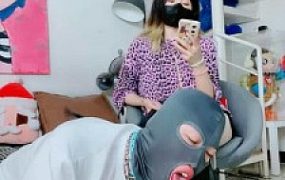 【美离子】高跟诱惑舔-小白鞋+皮靴踢虐裆/鞭打踩踏【完整版】