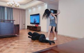 【沅芷大人】骑马重度鞭打/全体重踩踏/喝圣水