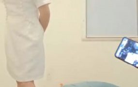 【安静大大】母女双S-狂抽耳光/闻舔原味脚/鞭打 （双视角）